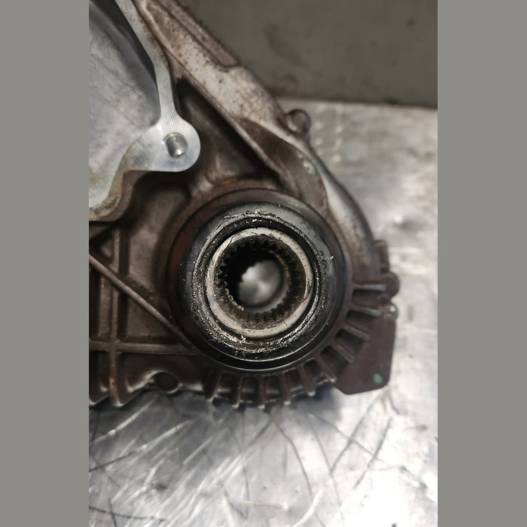 2011-2013 BMW X5 Transfer Case 7643758 E70 E71 X5 X6 ATC45L