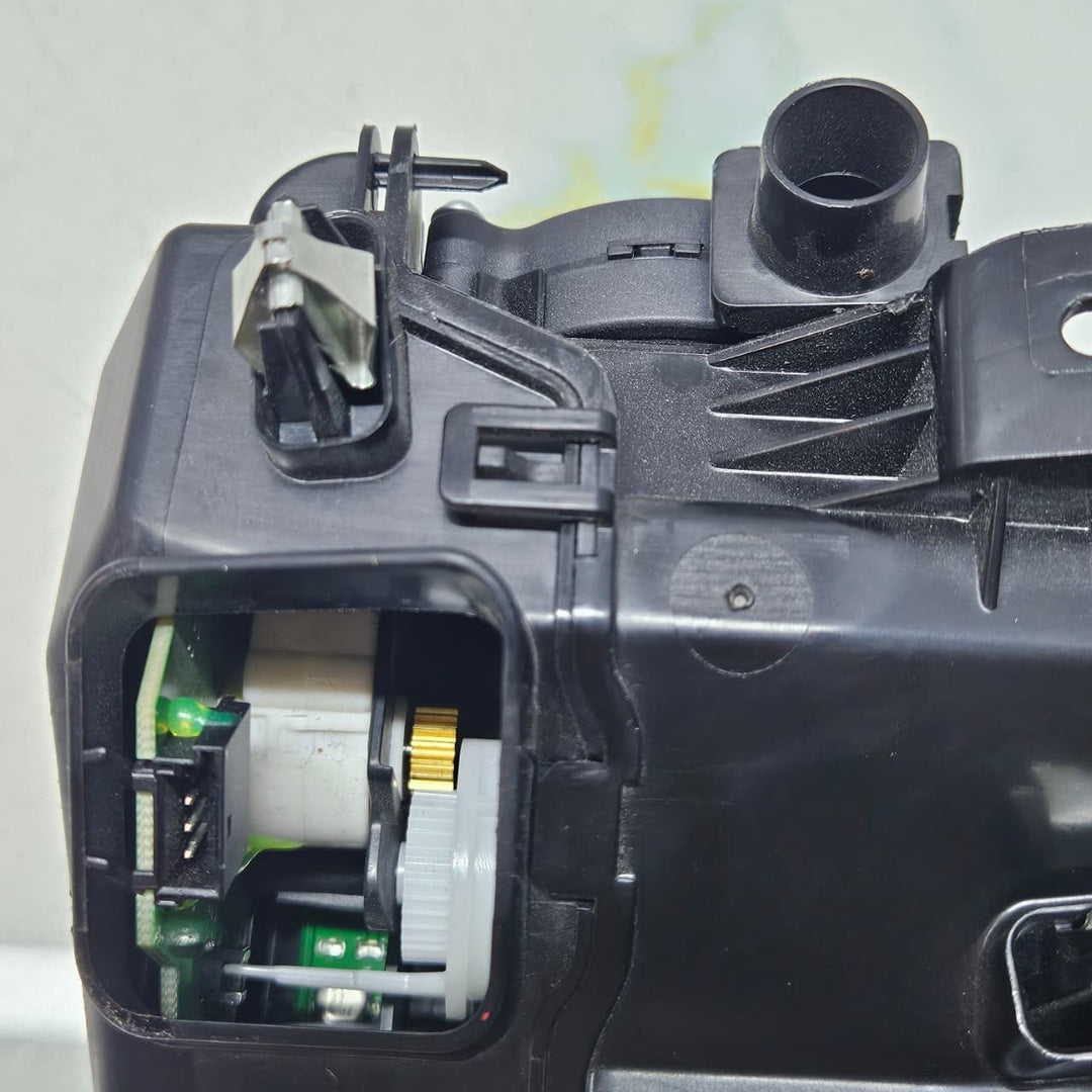 OEM BMW G30 G31 G32 G11 G12 Air Freshener Fragrance 9483929 OEM