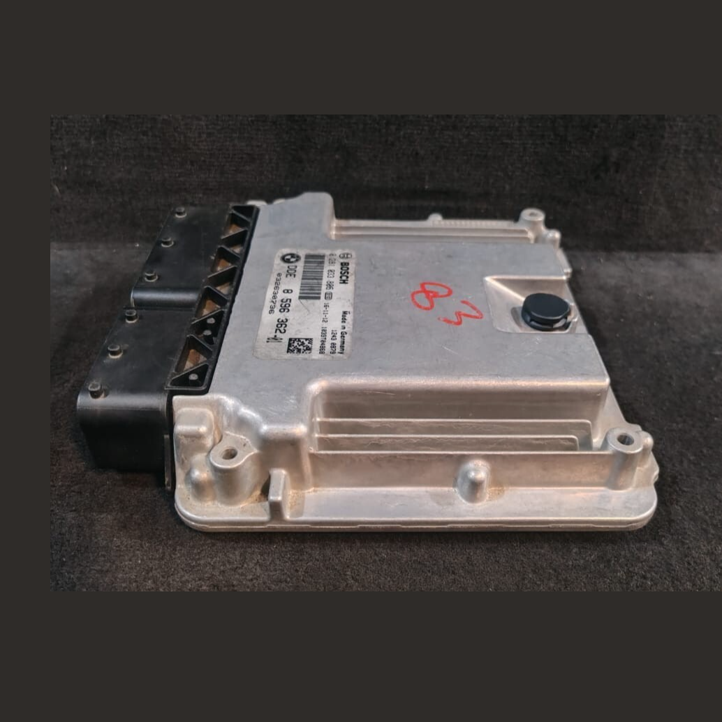 BMW 218d F45 2016 B47 ENGINE CONTROL UNIT ECU MODULE DDE 8596362