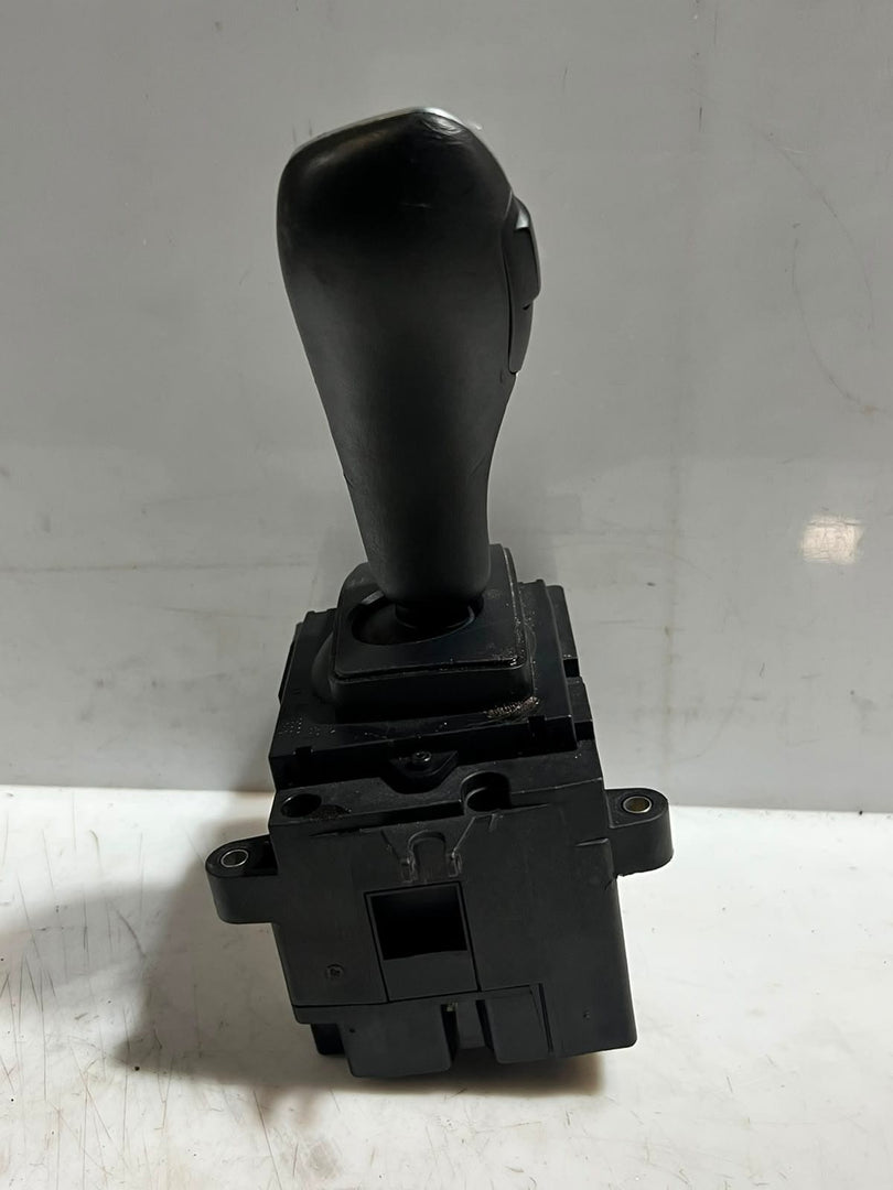 2011 BMW 550i, 5 Series F10/F11 7' Automatic Gear Selector Shifter 9218101 OEM