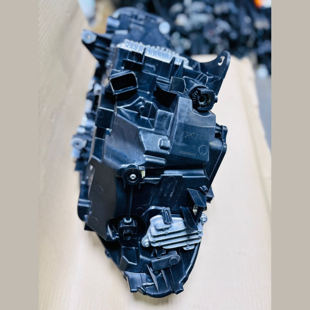 BMW 1 SERIES F40 FULL LED ADAPTIVE LEFT & RIGHT HEADLIGHT 8082630 8082629 COMPLETE
