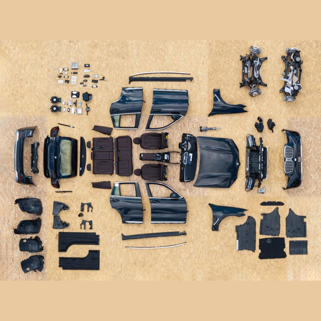 BMW X5M F95 LCI Competition 2025 Karosserieteile Front mit Heck und Türen