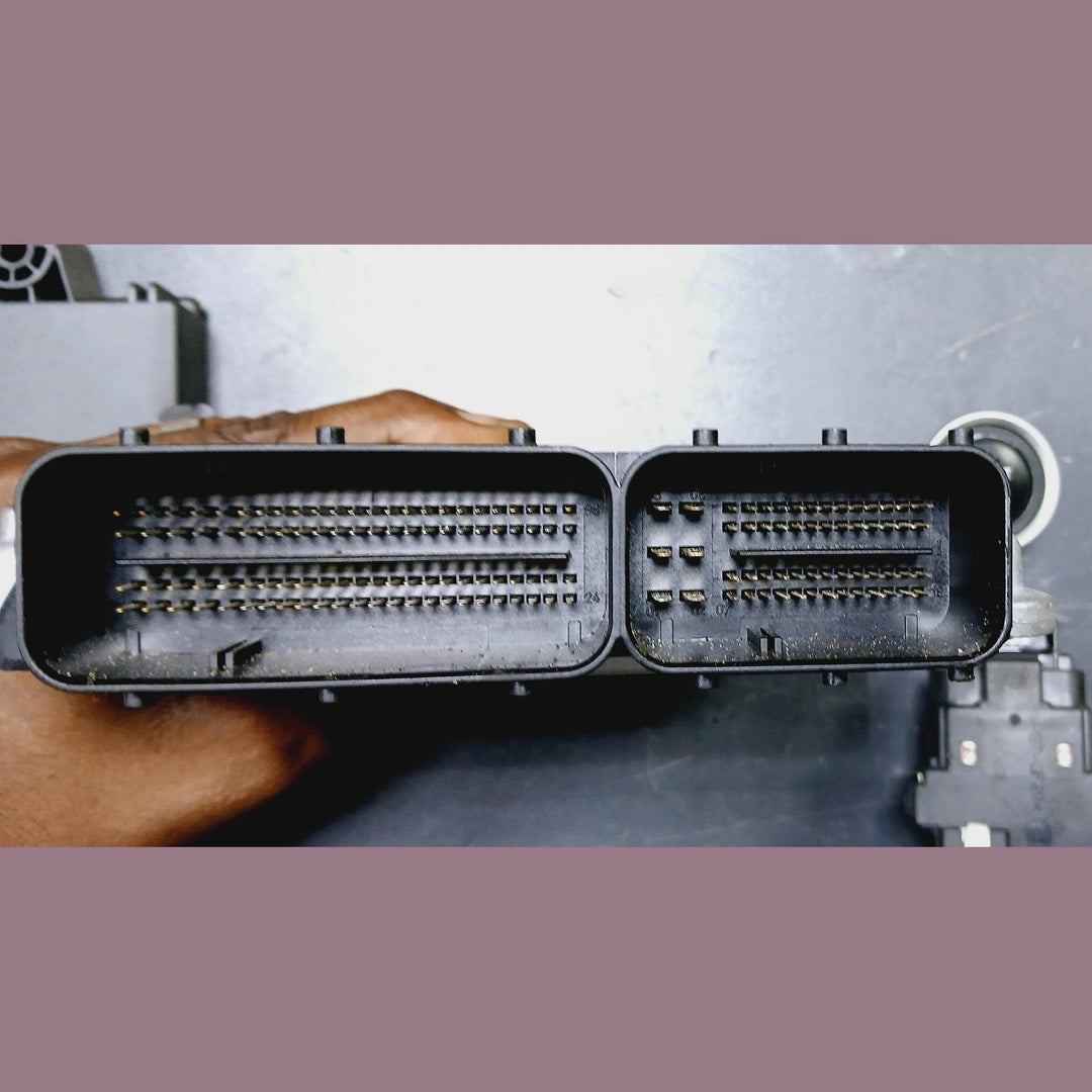 BMW 320D E90 N47N ENGINE CONTROL UNIT ECU KIT DDE 8518269