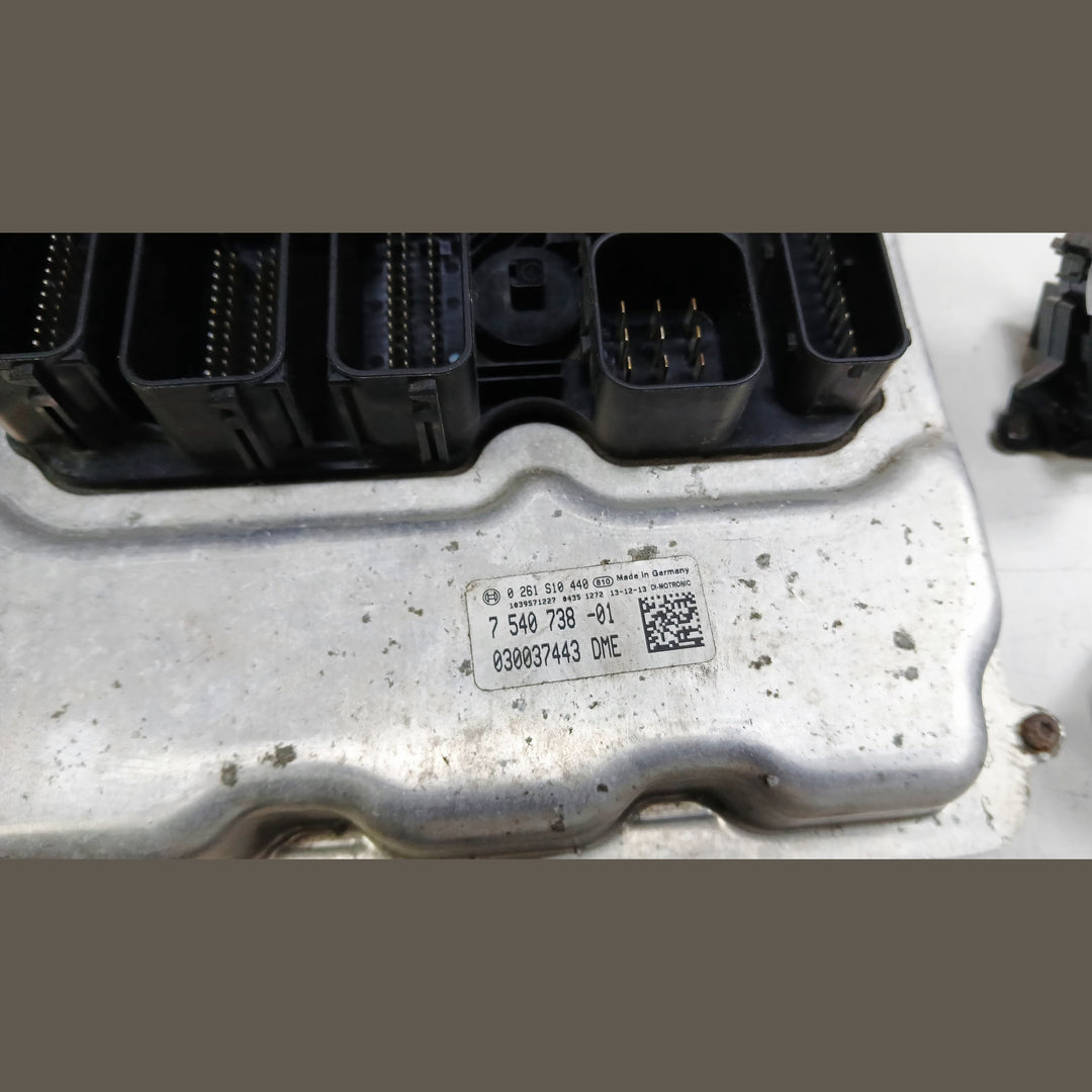 BMW 550iX N63N F10 LCI 2016 ENGINE CONTROL UNIT ECU SET DME 7540738