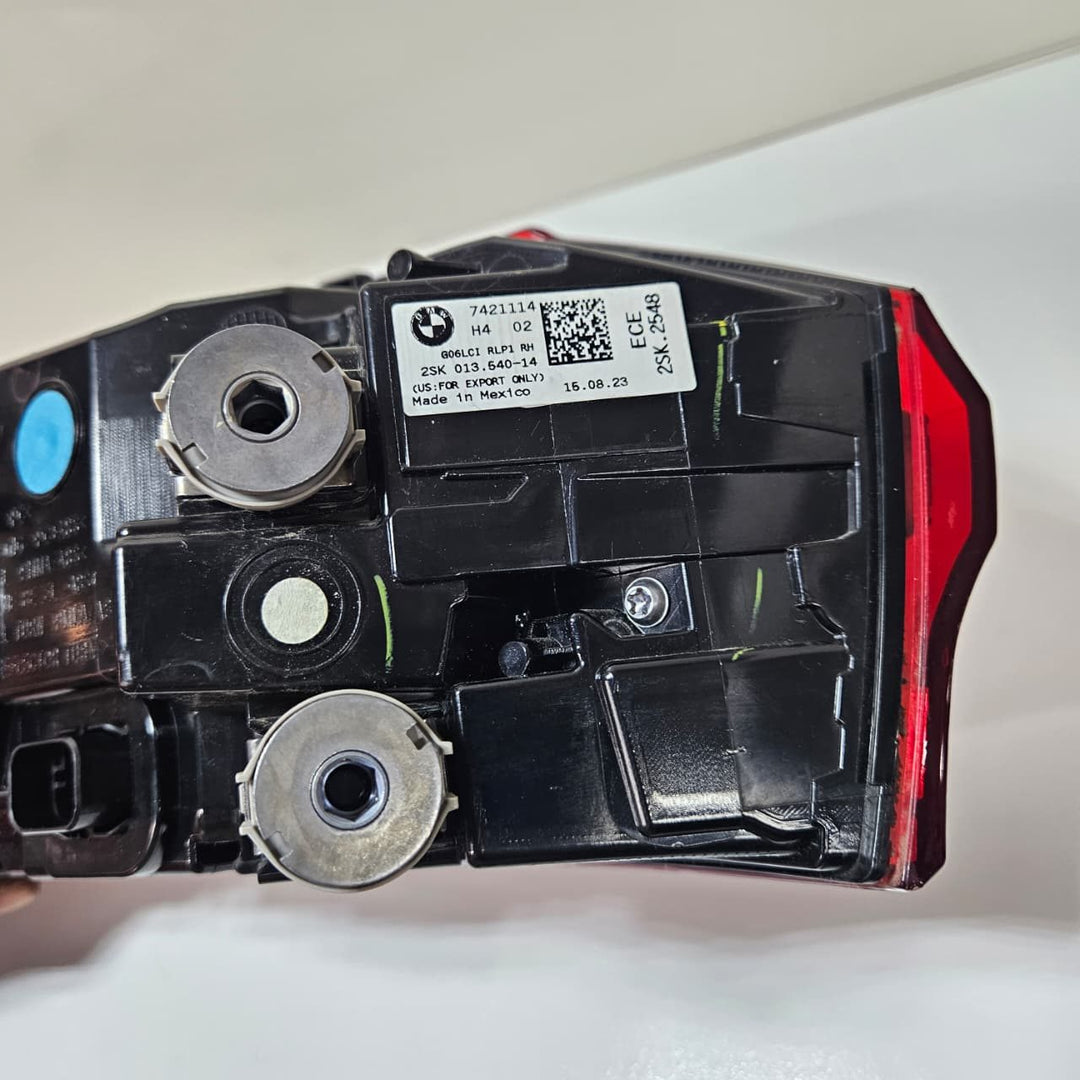 2019-2025 BMW X6 G06 LCI Taillight Led Side Panel Right 7421114