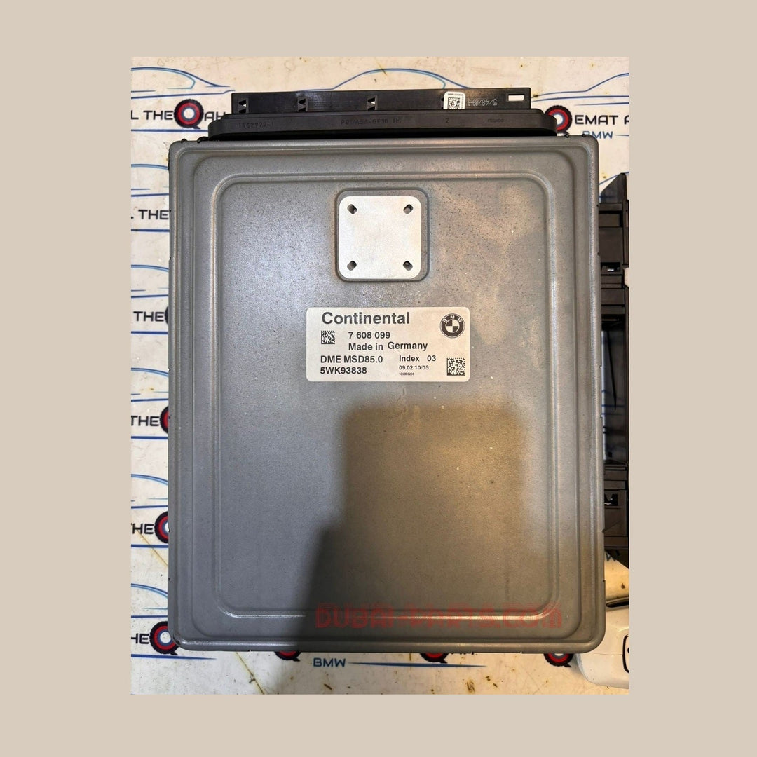 BMW N63, 750li F02 twin turbo V8 5.0 Engine Control Unit ECU DME 7608099 OEM