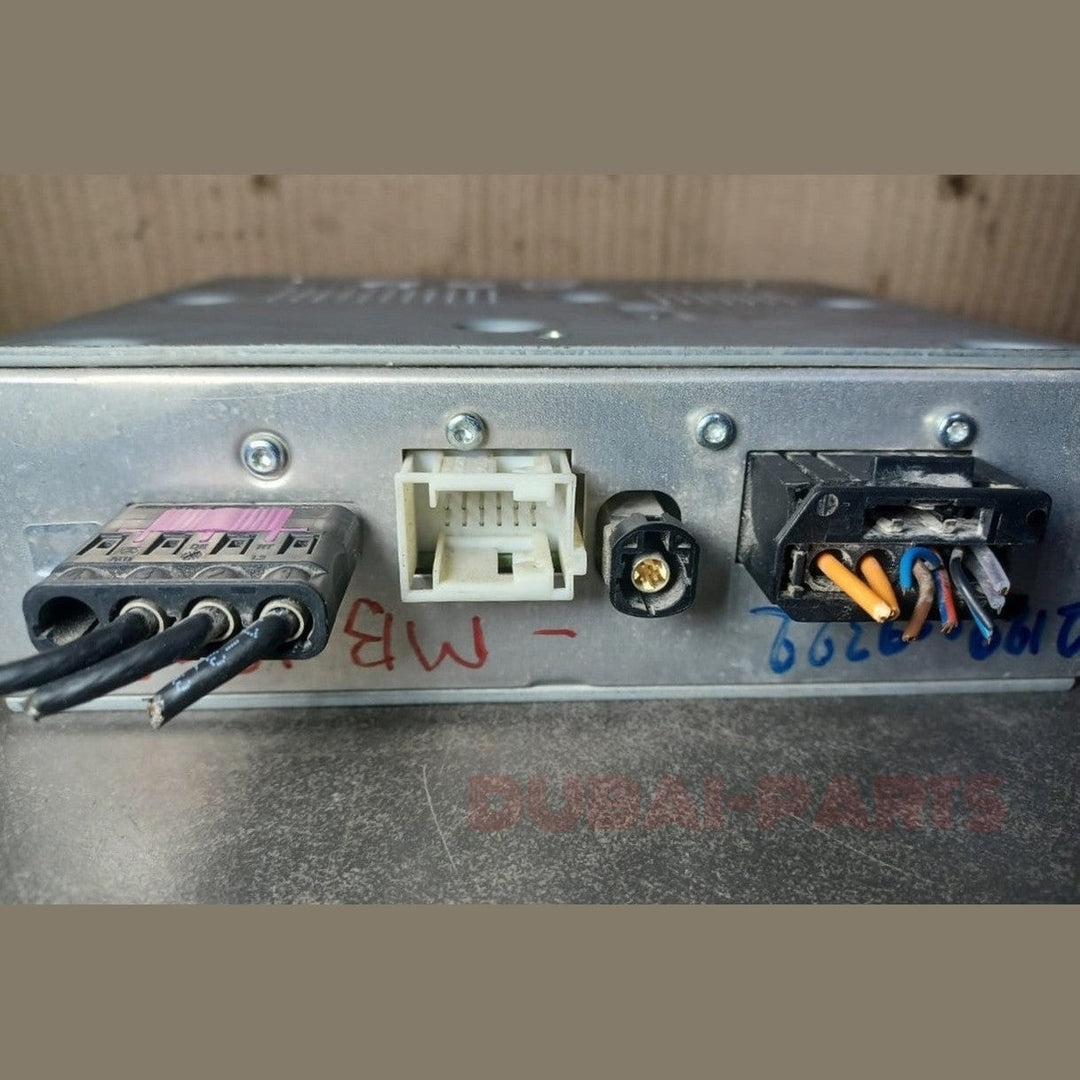 جهاز تحكم رقمي أصلي متعدد الوسائط للراديو والتلفزيون من مرسيدس W212، رقم القطعة A212 9009322، أصلي من الشركة المصنعة.