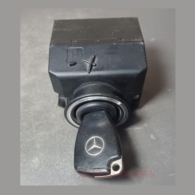 01-09 MERCEDES-BENZ W211 E-CLASS IGNITION SWITCH MODULE W/Key A211 5452308 OEM