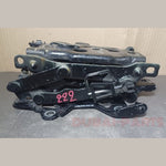 Load image into Gallery viewer, 2014-2020 MERCEDES-BENZ S-CLASS FRONT RIGHT &amp; LEFT HOOD HINGE BRACKET SET