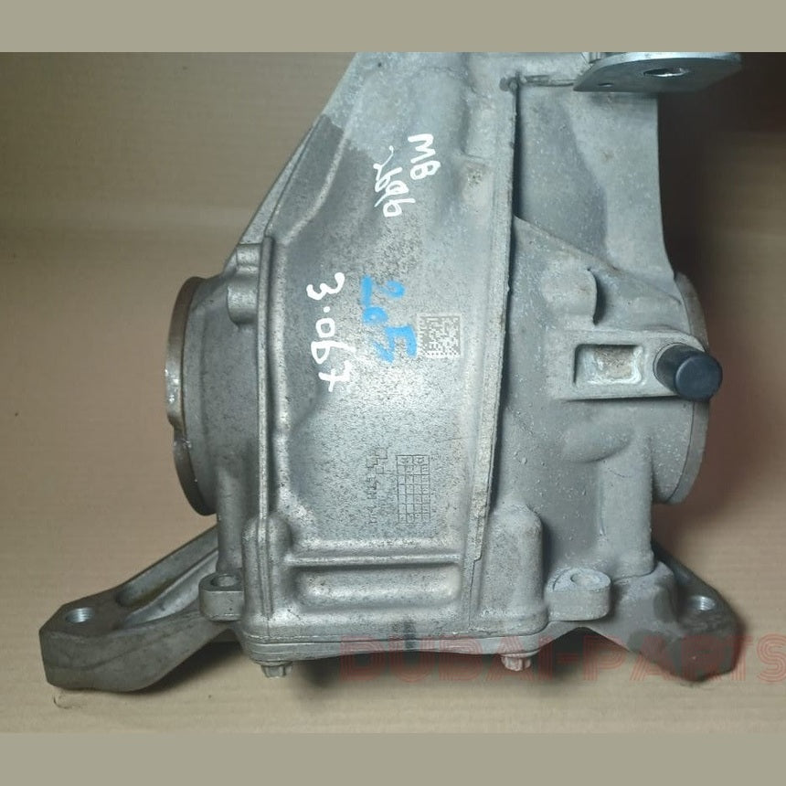 2015-2020 Mercedes-Benz C-Class W205 RWD Rear Differential Diff Axle Carrier Assembly A205 3510005 Gear Ratio 3.067
