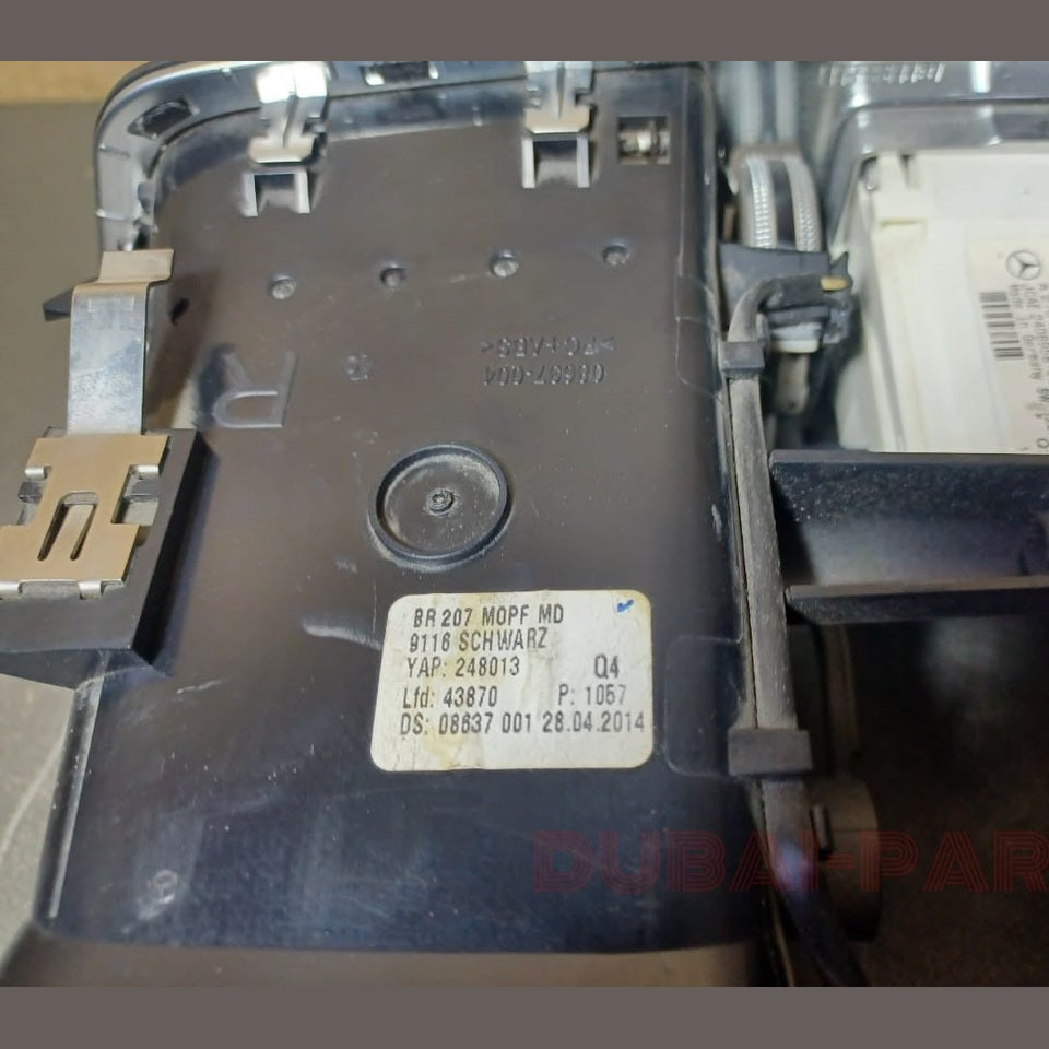 2014-2017 Mercedes-Benz W207 E350 Center Dash Dashboard AC Air Vent A207 8300000 OEM