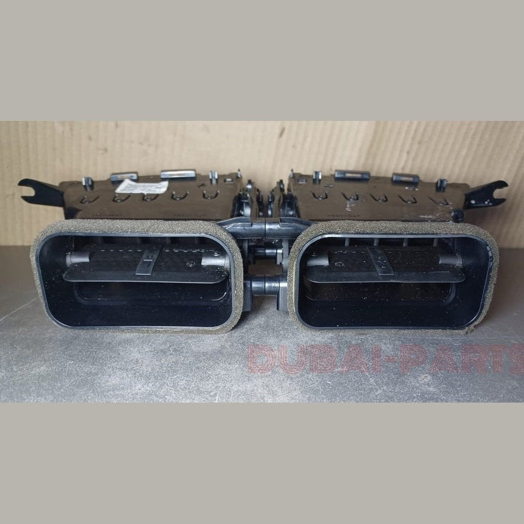 2012-2014 Mercedes-Benz C-Class W204 C300 C350 Front Center Dash Air Vent AC A/C Heater Trim A204 8306054