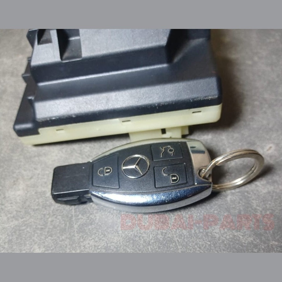 2017 MERCEDES-BENZ W205 C-CLASS IGNITION START STOP SWITCH MODULE BUTTON WITH KEY OEM
