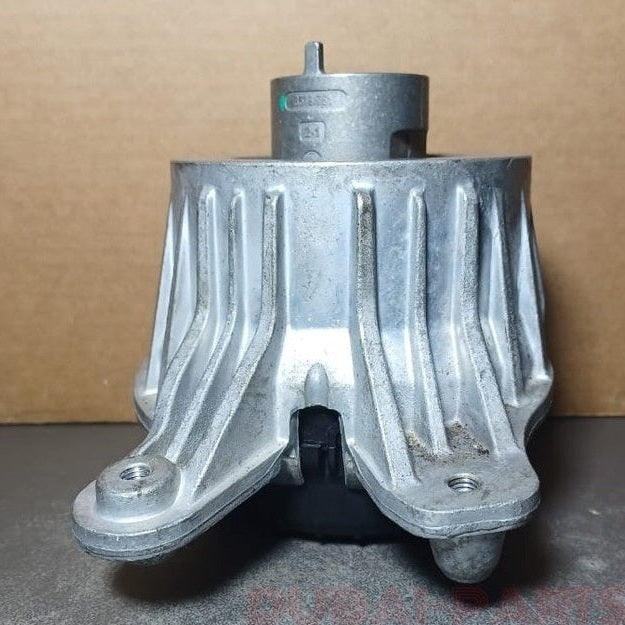 2014-2020 Mercedes-Benz W205 C-Class Engine Mount Support Mounting Bracket A205 2400300