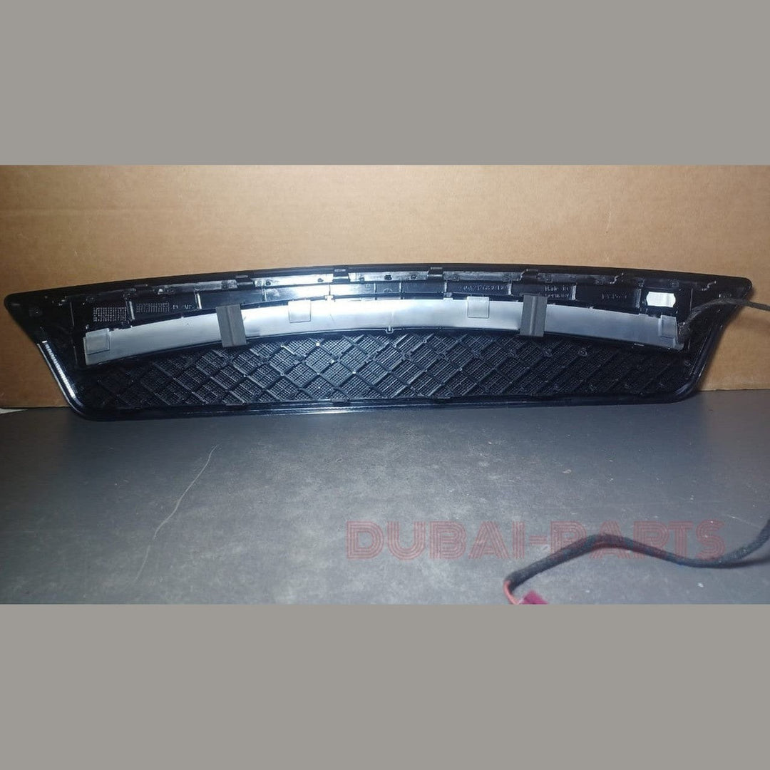 10-16 Mercedes W212 E400 E550 Rear 3RD Third Brake Stop Light W/ Trim Black OEM