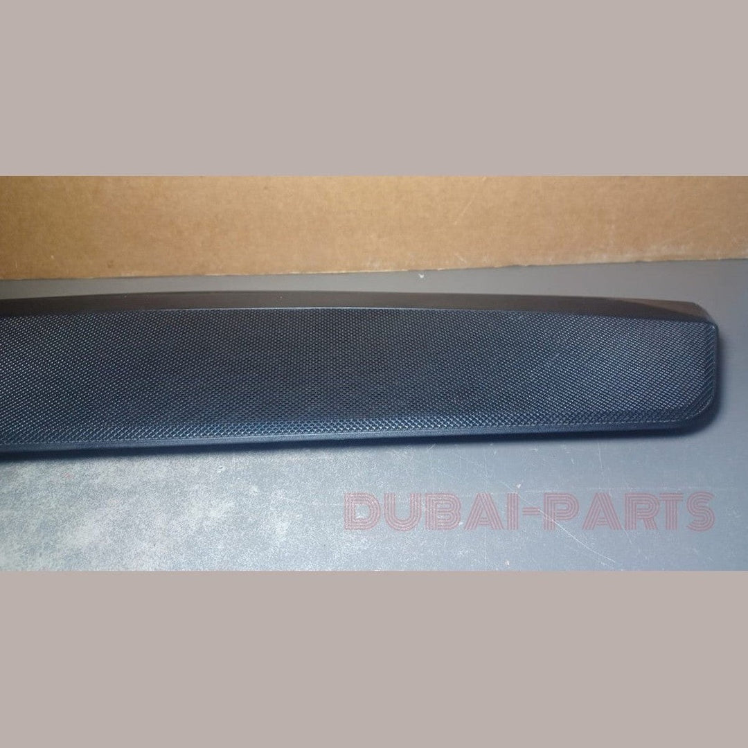 10-16 Mercedes W212 E400 E550 Rear 3RD Third Brake Stop Light W/ Trim Black OEM