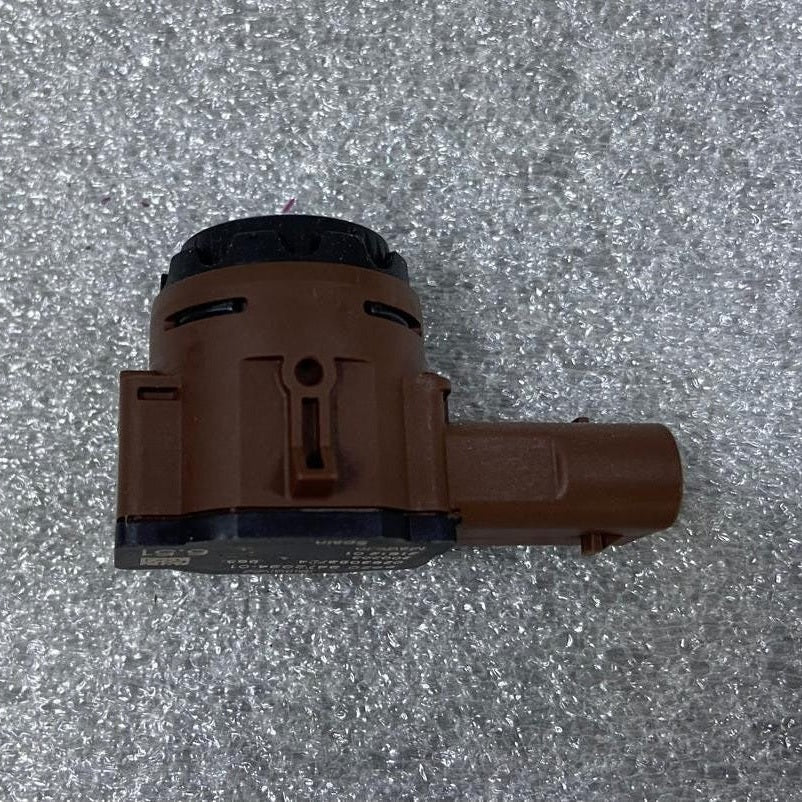 BMW PDC Sensor G11N LCi G12N LCi G07 G05 G06 6.51 Alpine White 9472094 New