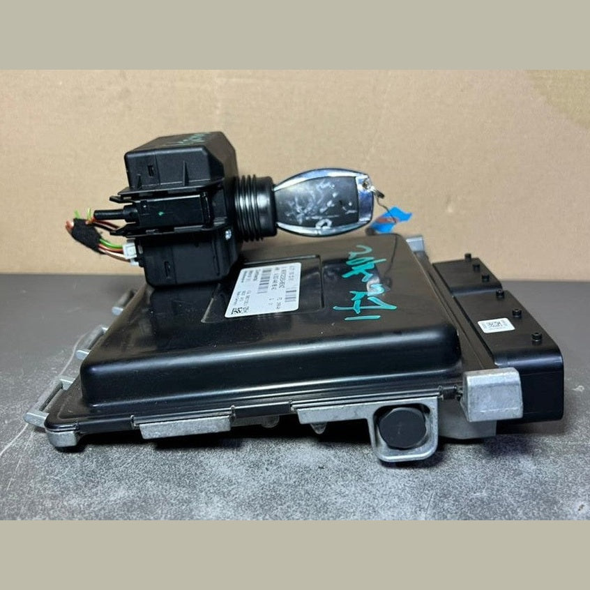 2010-2014 Mercedes-Benz W204 CGI ECU Engine Computer Ignition Key Set A271 1500391 OEM