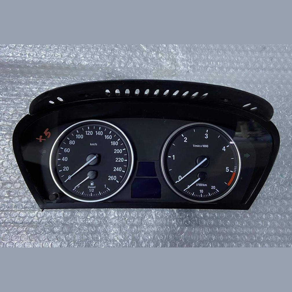 OEM BMW X5 E70 2009 Diesel Speedometer Cockpit Cluster 9218633