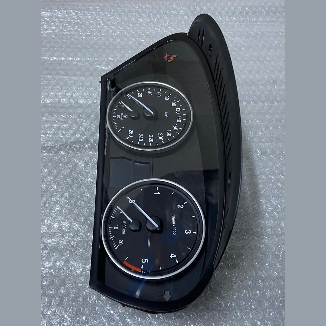 OEM BMW X5 E70 2009 Diesel Speedometer Cockpit Cluster 9218633