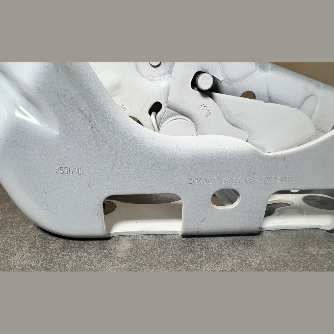 2015-2020 Mercedes-Benz E-Class W213 Front Right Side Bonnet Hinge A213 8800228