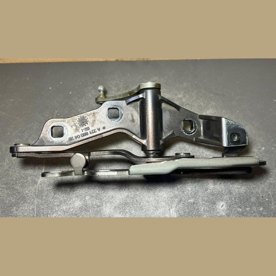 2007-2013 Mercedes-Benz S-Klasse W221 Motorhaubenscharnier vorne links A221 8800428