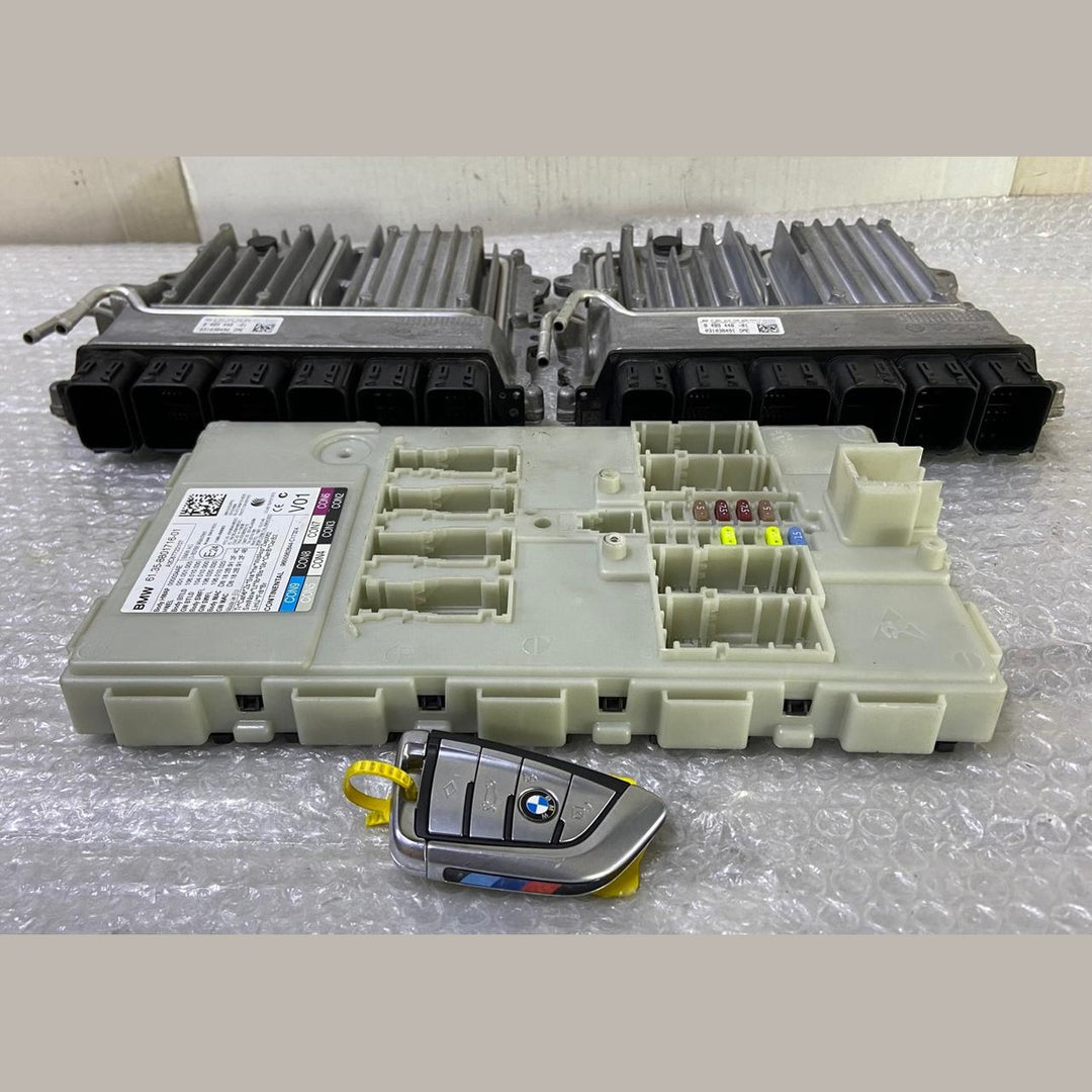 OEM BMW N74 G12 ENGINE CONTROL UNIT DOUBLE ECU SET DME 8489448 BOSCH