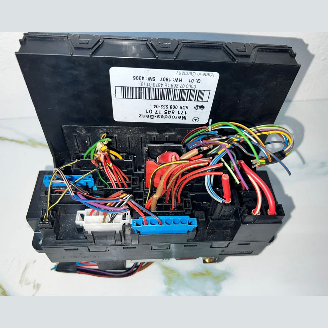 2004-2011 Mercedes W171 SLK AMG Front Fuse Relay SAM Module A171 5451701 OEM