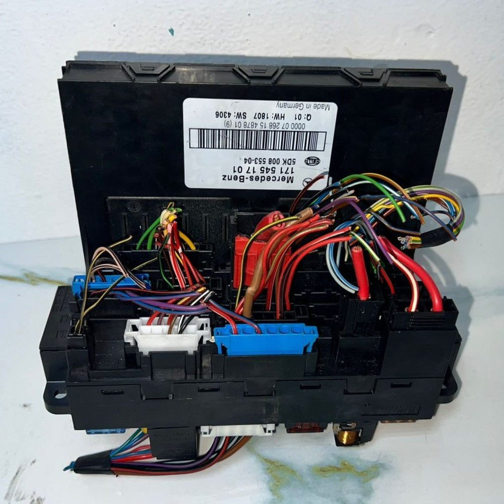 2004-2011 Mercedes W171 SLK AMG Front Fuse Relay SAM Module A171 5451701 OEM