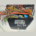 Bild in die Galerieansicht laden, 10-16 Mercedes-Benz W212 W204 Front SAM Module Relay Fuse Box A212 9006012 OEM
