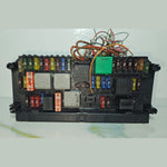 Bild in die Galerieansicht laden, 10-16 Mercedes-Benz W212 W204 Front SAM Module Relay Fuse Box A212 9007104 OEM