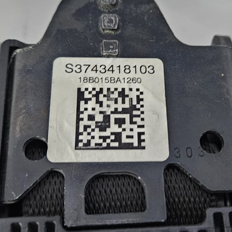 OEM BMW G11 G12 7 Series Upper Seat Belt rear outer upper strap 7434181-2 Nos