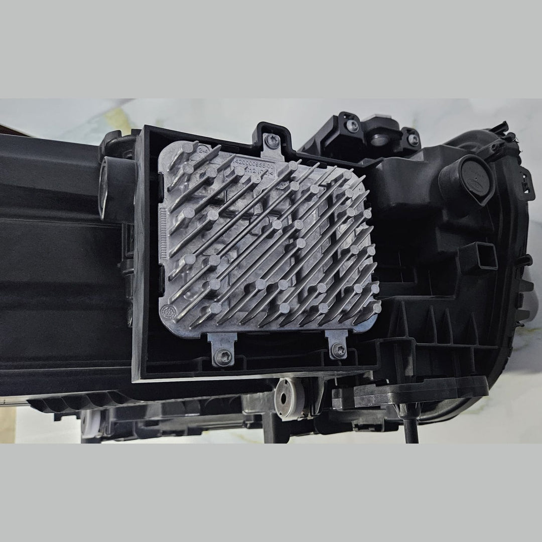BMW XM G09 2023 LHD LED HEAD LIGHT Left Right Pair 5A65AD4 5A65AD3 Brand new