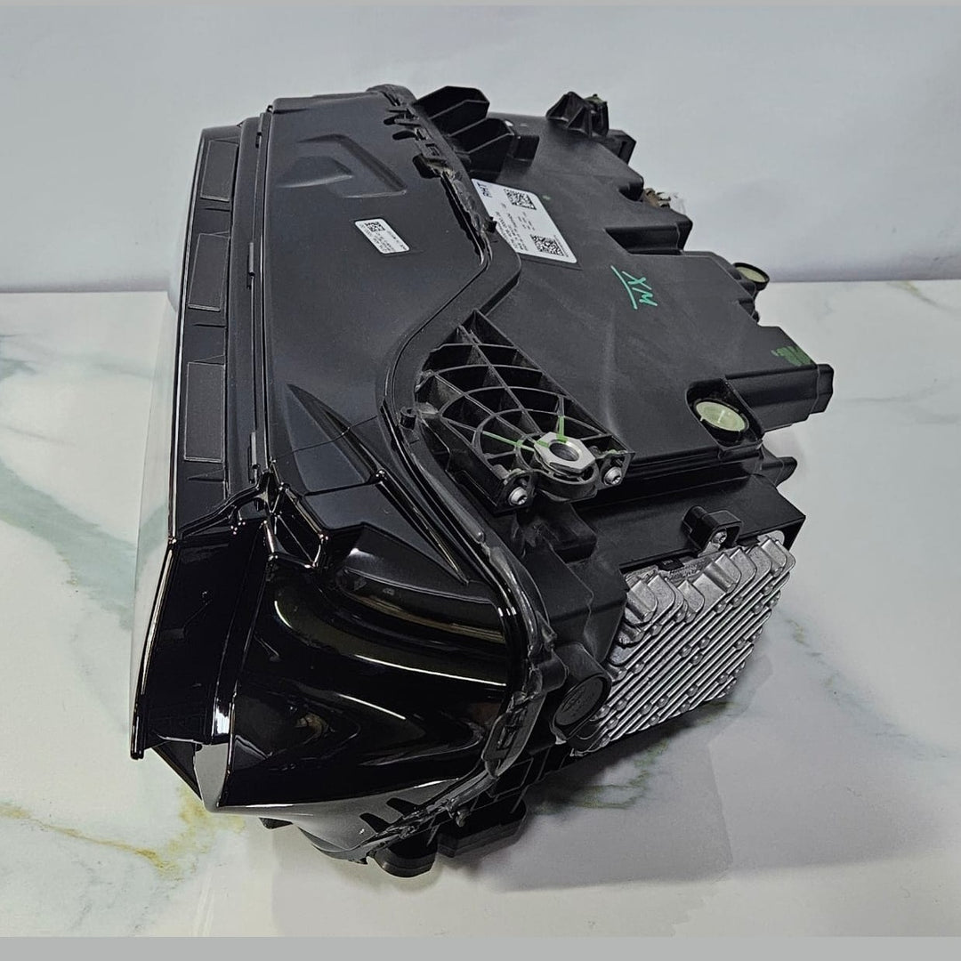BMW XM G09 2023 LHD LED HEAD LIGHT Left Right Pair 5A65AD4 5A65AD3 Brand new