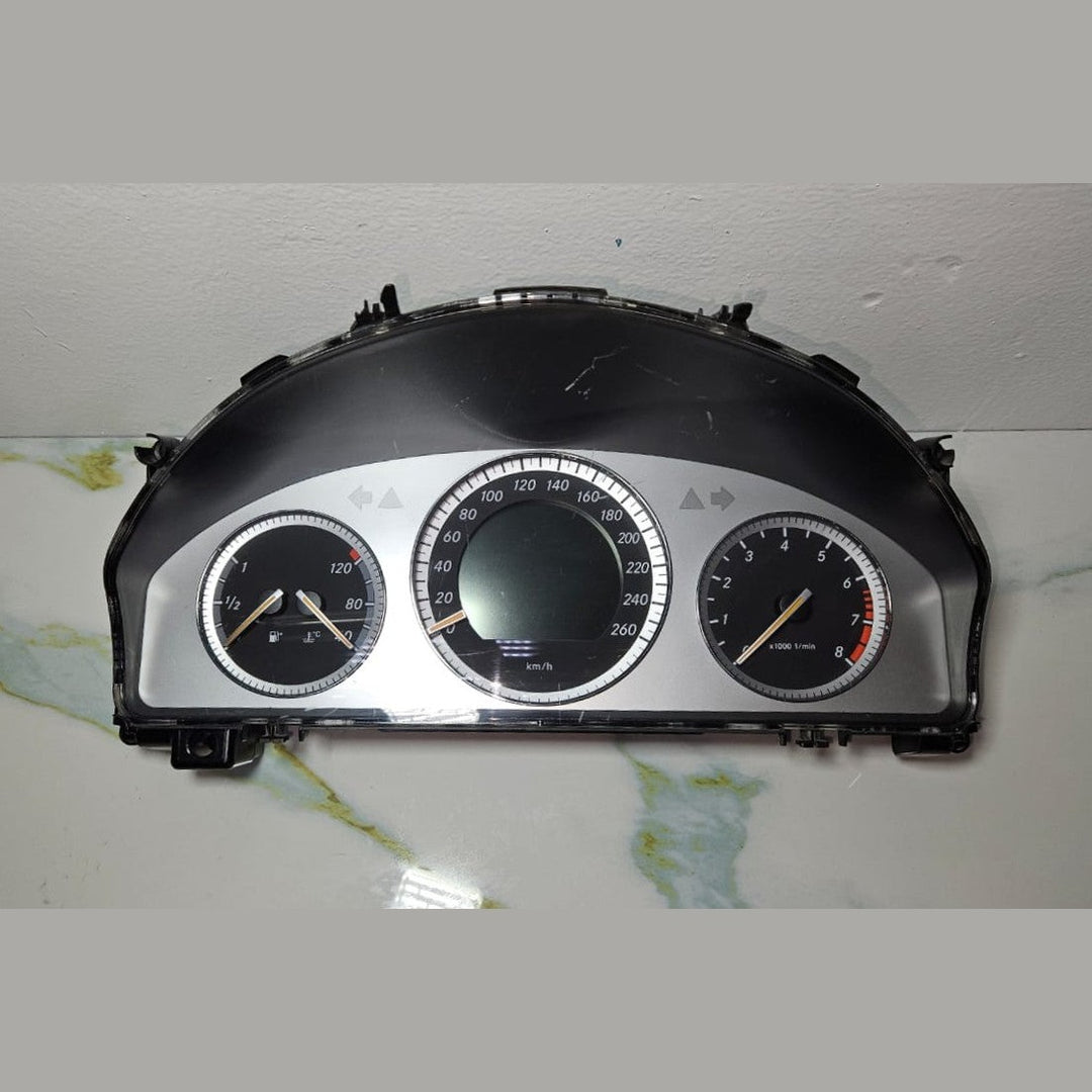 08-12 Mercedes-Benz W204 C-Class Instrument Cluster Speedometer A204 5403748 OEM