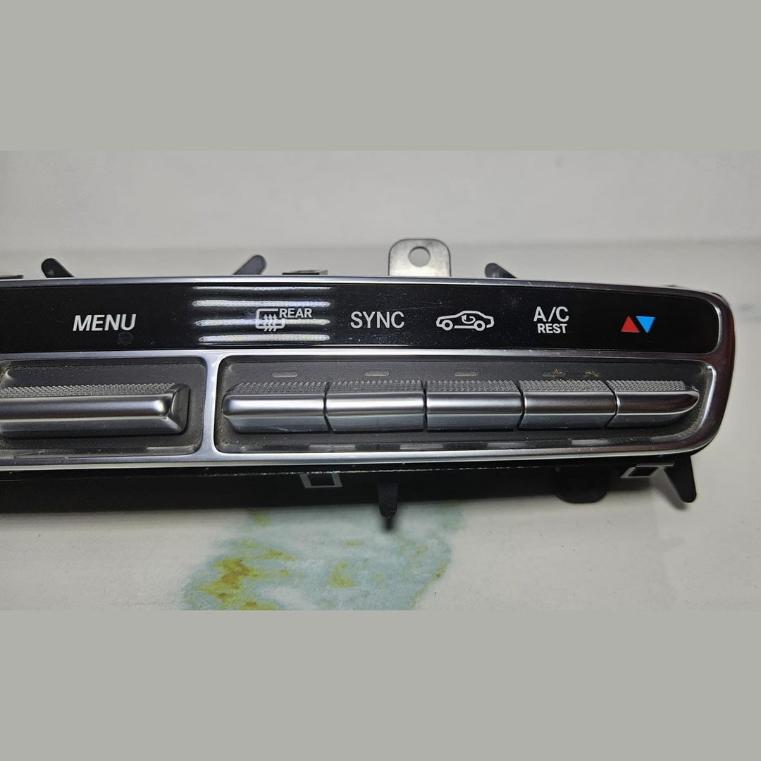 14–18 Mercedes Benz W205 C-Class AC Heater Climate Control Switch A205 9058505