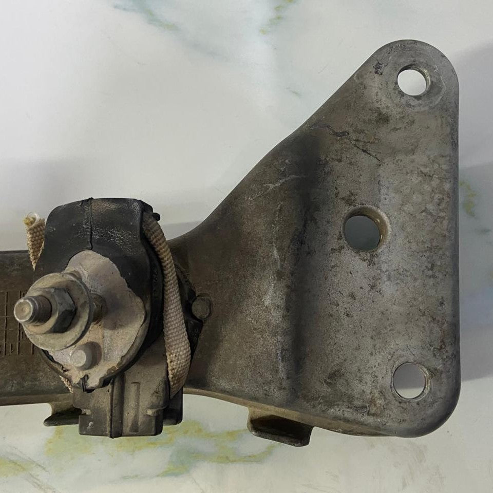 OEM BMW 1er und 3er F20 F21 F30 F31 LCI Getriebehalterung 6859417