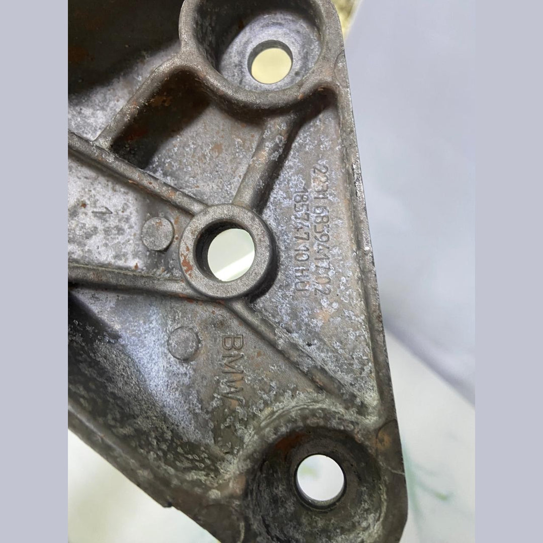 OEM BMW 1er und 3er F20 F21 F30 F31 LCI Getriebehalterung 6859417