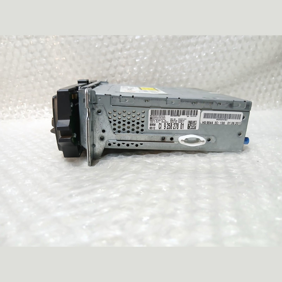 BMW E81 E90 E91 E92 E93 RADIO CD NAVIGATION GPS SAT NAV UNIT CIC MID CD38 9258178