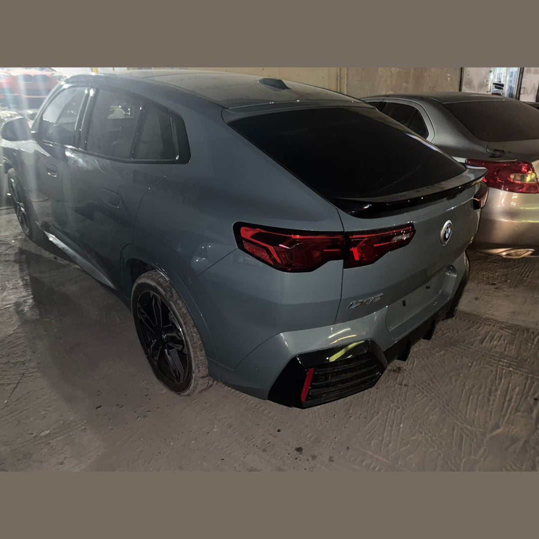 BMW iX2 xDrive30 (RHD) – Baujahr 2026 – Teileträger & Export