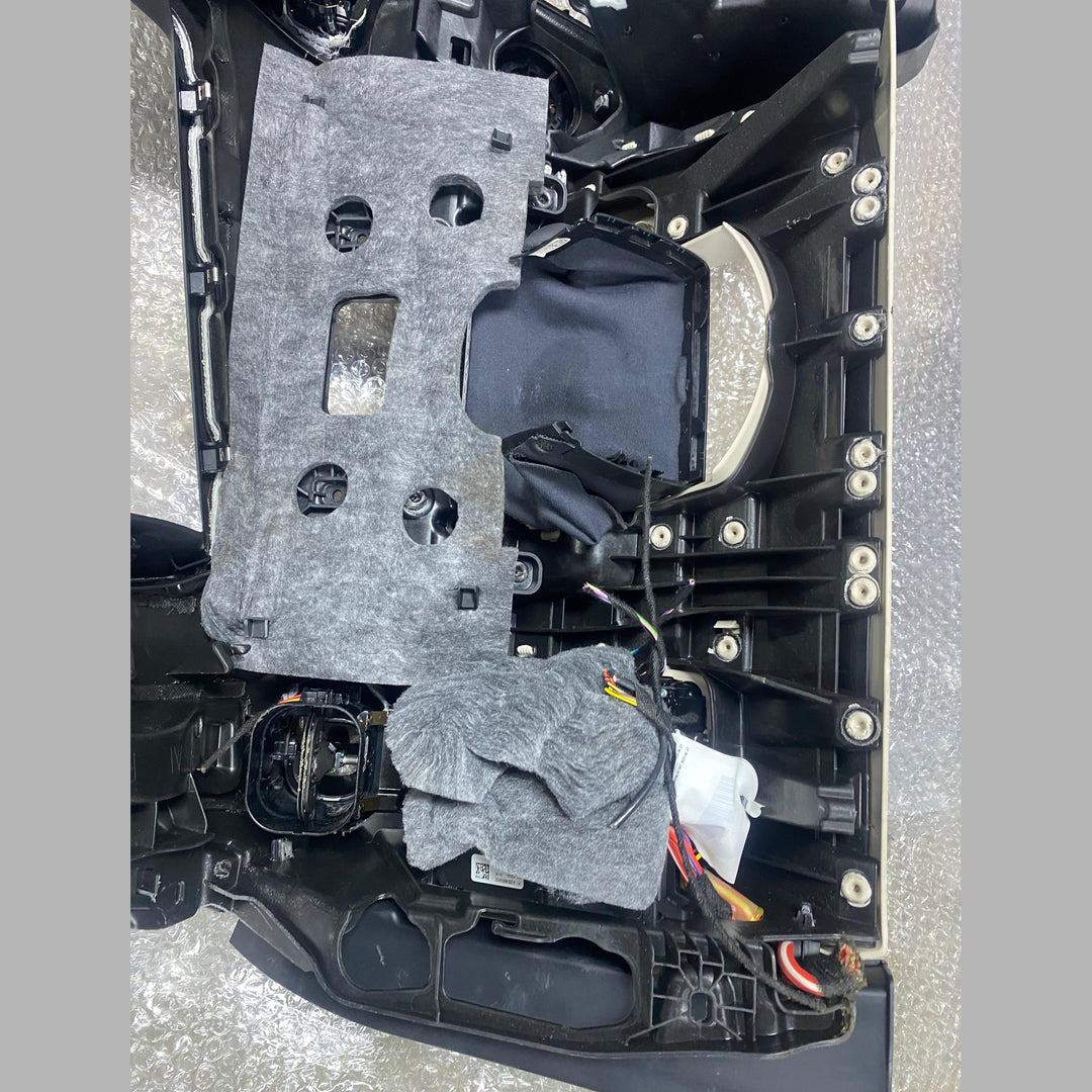 DASHBOARD RIGHT HAND DRIVE MERCEDES C250 2023 C CLASS A206 6803307