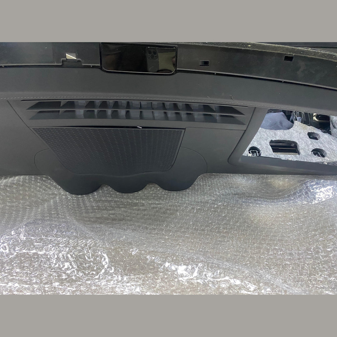 DASHBOARD RIGHT HAND DRIVE MERCEDES C250 2023 C CLASS A206 6803307