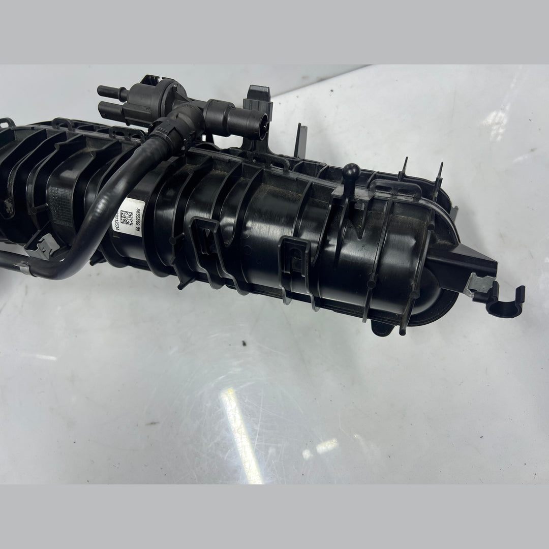 2018-2023 BMW M550i xDrive G30 Throttle Body 7619008