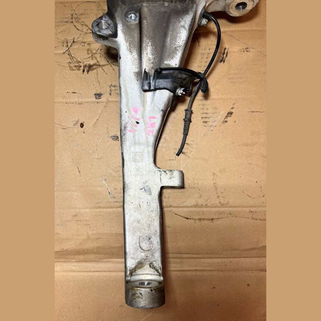 Mercedes-Benz W166 GLE 500 450 W292 Front Left 2013-16 Knuckle Spindle Hub Carrier OEM