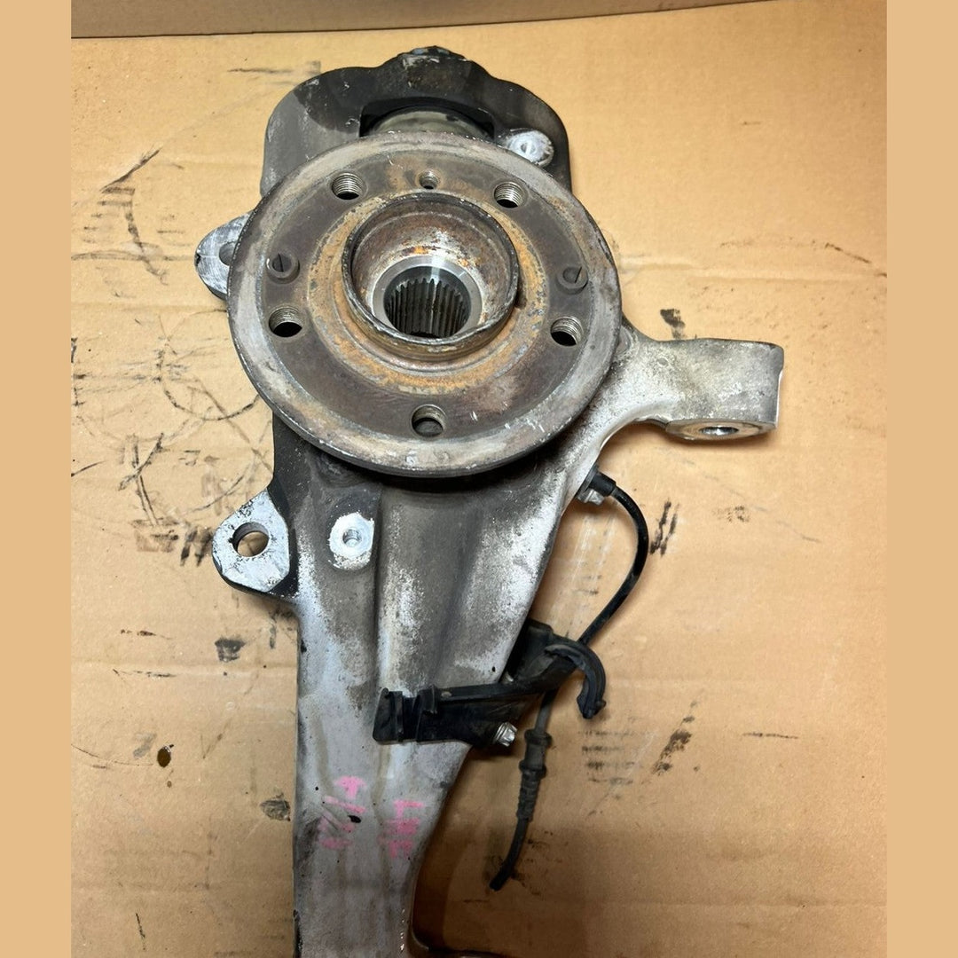 Mercedes-Benz W166 GLE 500 450 W292 Front Left 2013-16 Knuckle Spindle Hub Carrier OEM