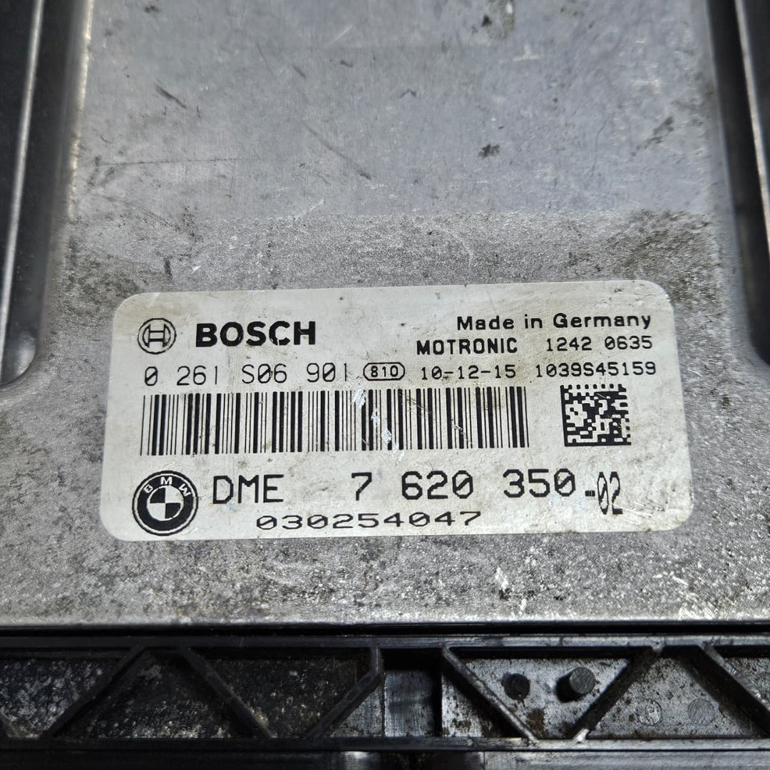 2012-2013 BMW 118i E90 Engine Control Unit DME ECU KEY SET 7620350