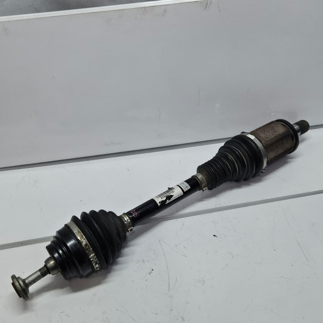 2018-2019 BMW 5 7 Series G30, F90 M550i G11, G12 xDrive Front Left Axle Shaft 8687377