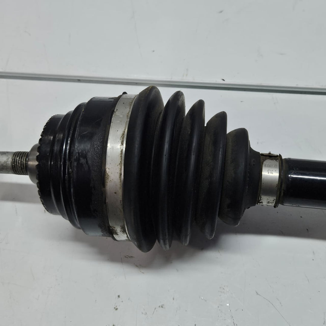 2018-2019 BMW 5 7 Series G30, F90 M550i G11, G12 xDrive Front Left Axle Shaft 8687377