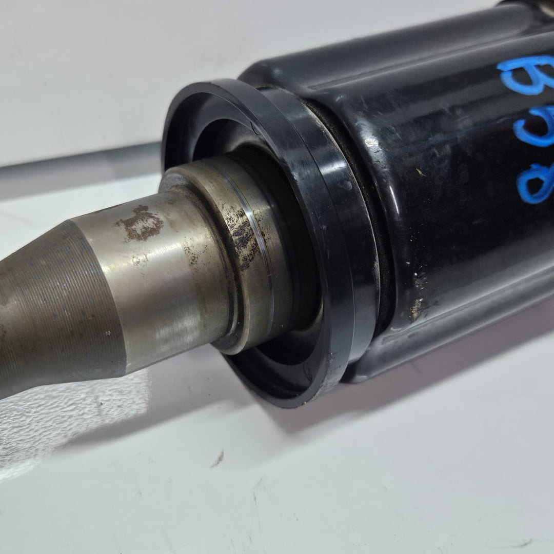 2018-2020 BMW 330i G20 G42 xDrive Output Shaft Front Right 8740588 USED
