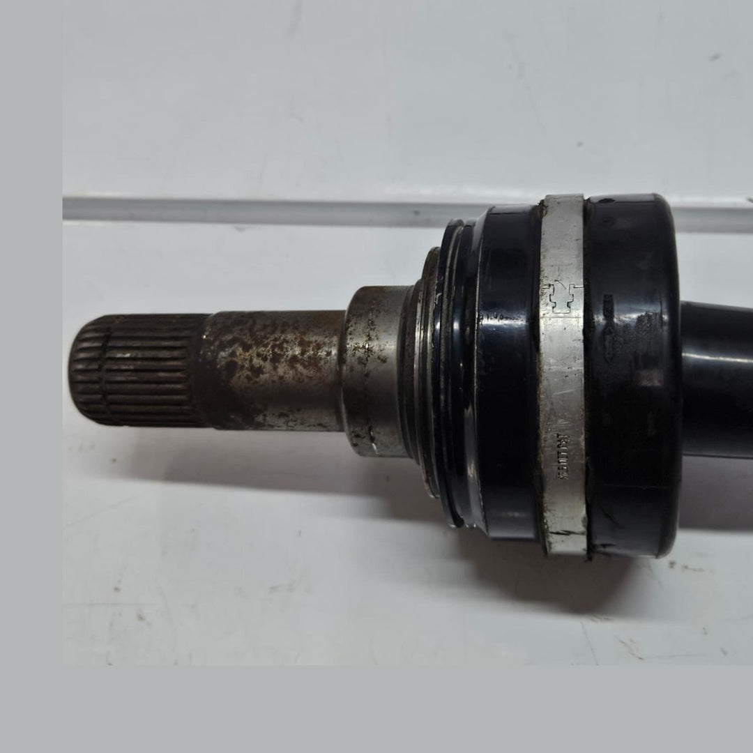 2016-2019 BMW 7 Series G11 G12 750i Axle Assembly 8639454 Rear Right